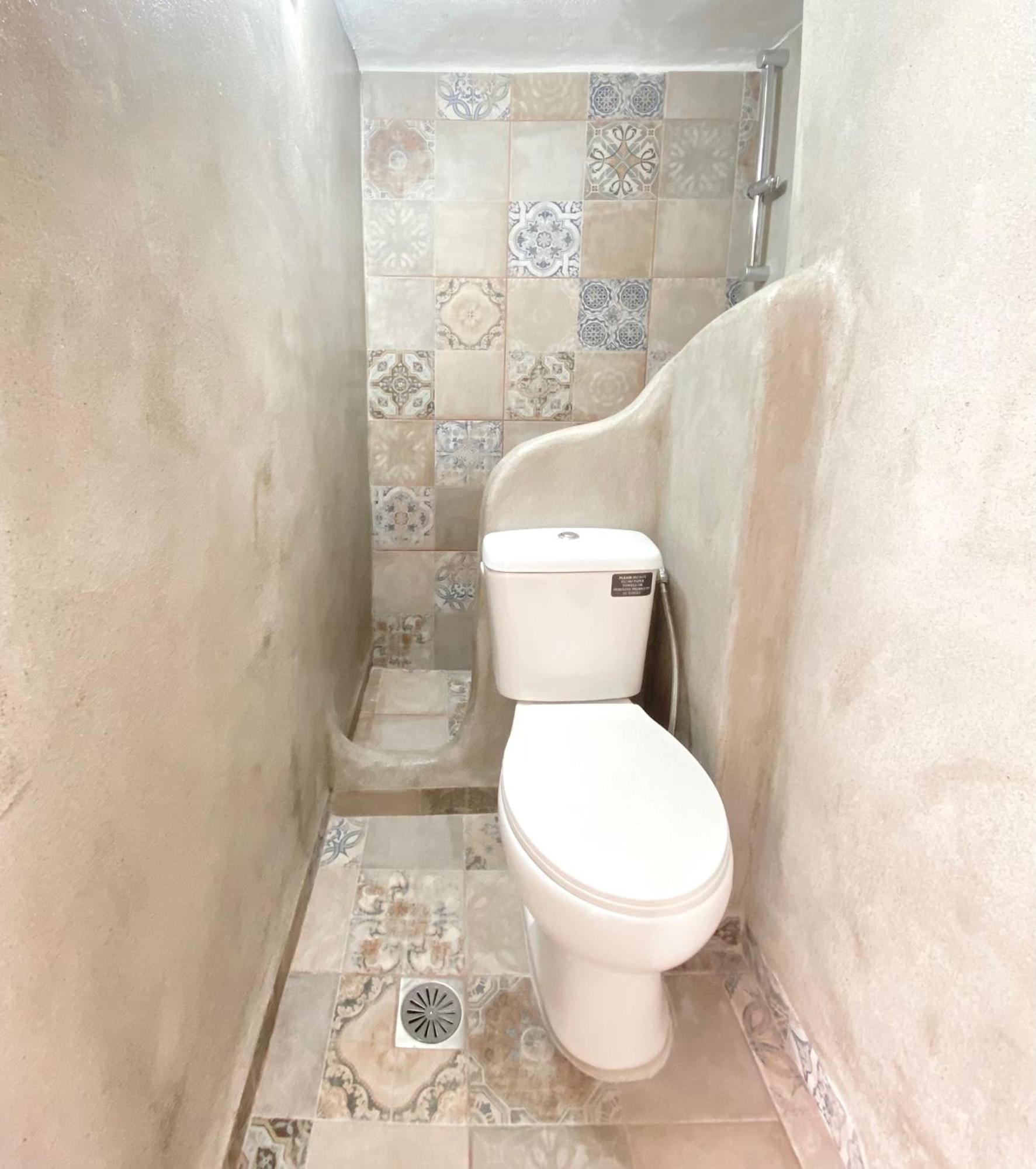 אדאמאס La Cueva Milos מראה חיצוני תמונה